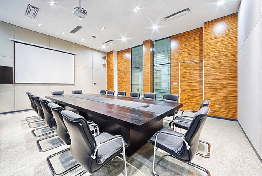 Why Your Office Needs a Smart Conference Room—And How to Set One Up